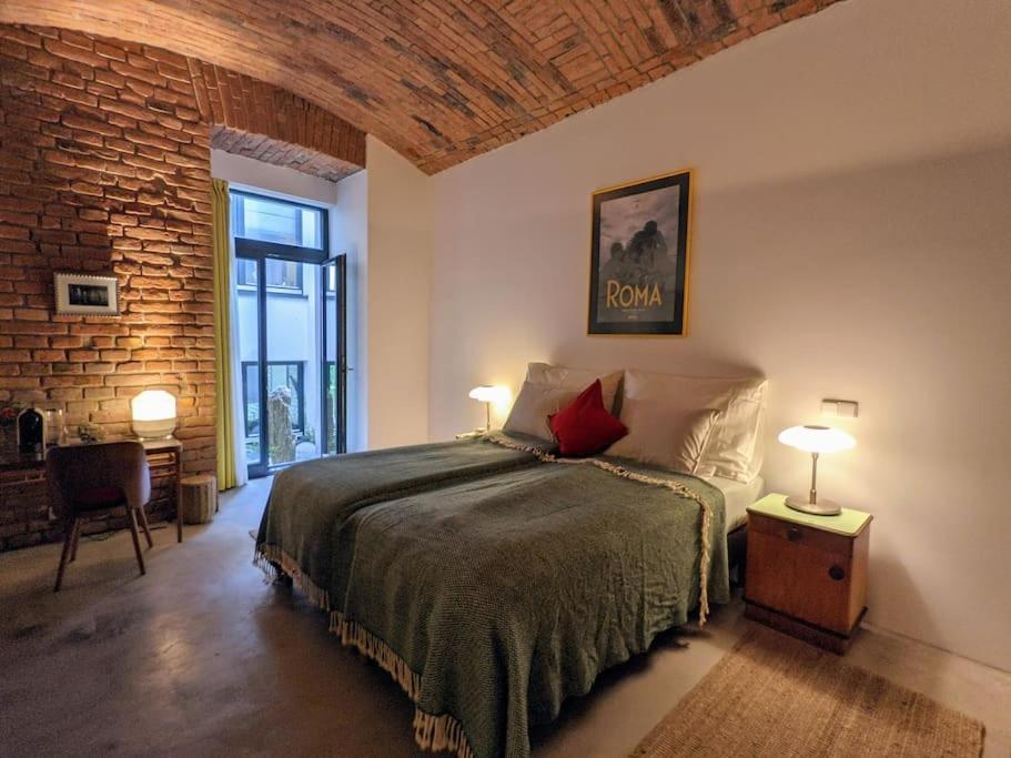 Romantic And Atypical Apartments In Prague'S Montmartre Exterior foto