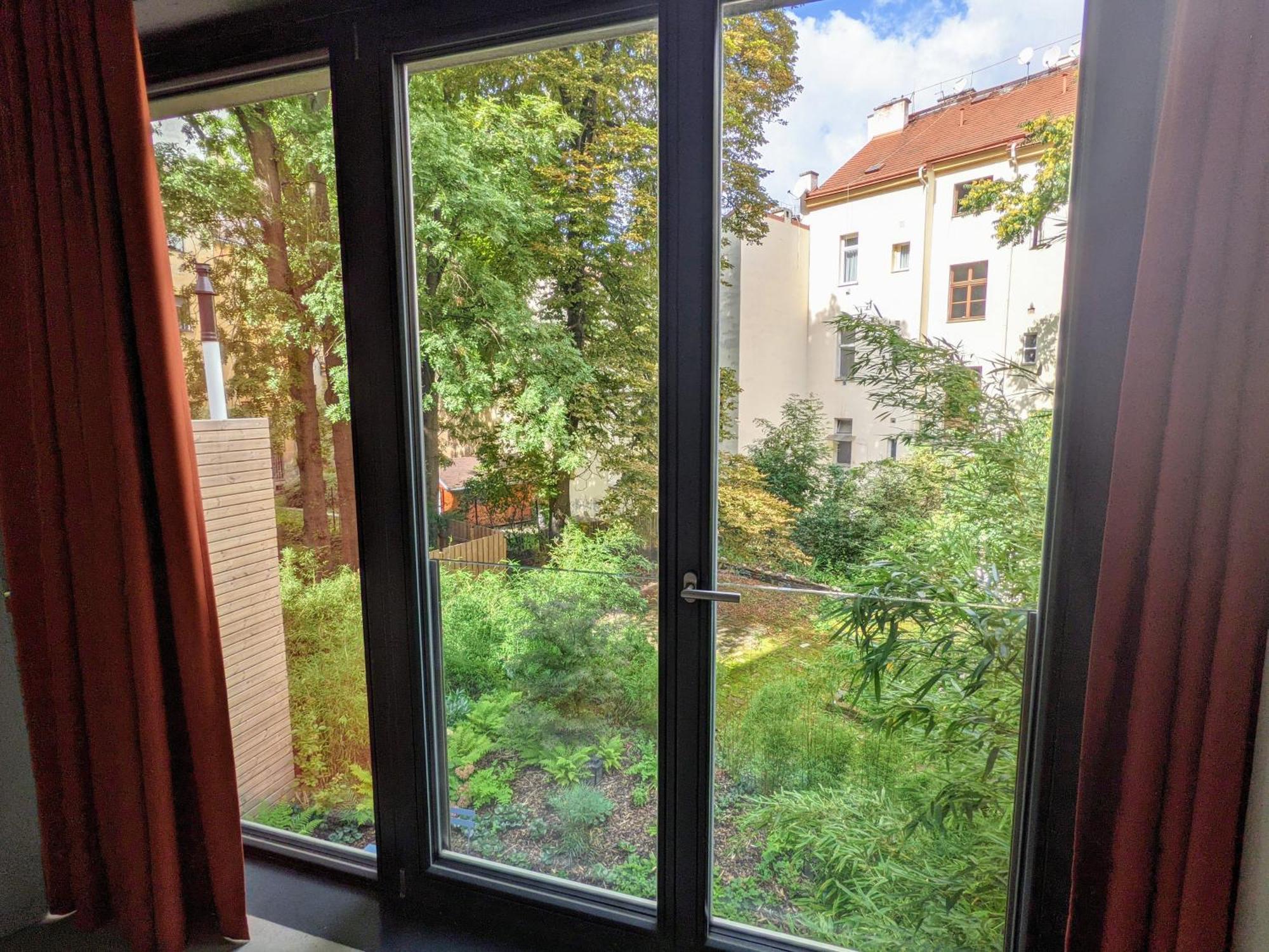 Romantic And Atypical Apartments In Prague'S Montmartre Exterior foto