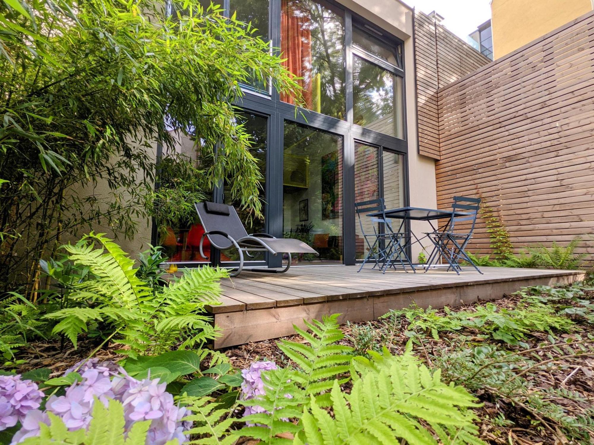 Romantic And Atypical Apartments In Prague'S Montmartre Exterior foto